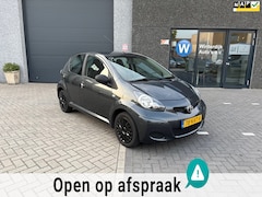 Toyota Aygo - 1.0-12V Benzine Zuinig Betrouwbaar Met Apk