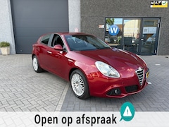 Alfa Romeo Giulietta - 1.4 Turbo Distinctive Automaat Nap 2Eigenaren