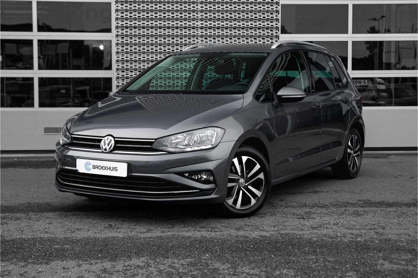Volkswagen Golf Sportsvan - 1.5 TSI 131PK United | Trekhaak | Clima | PDC V+A | - AutoWereld.nl