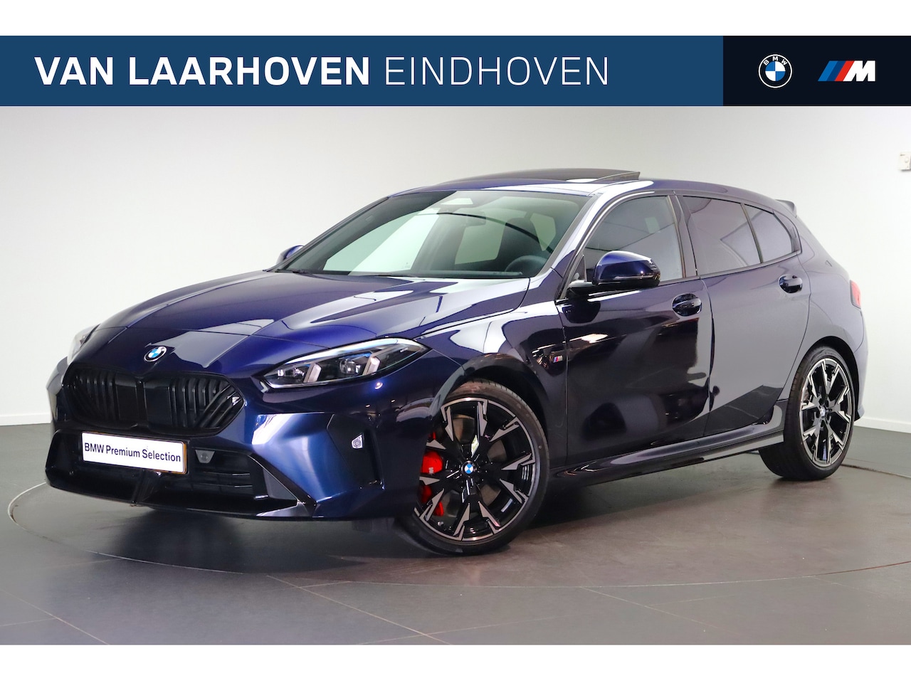 BMW 1-serie - 120 M Sport Automaat / Panoramadak / Achteruitrijcamera / M Adaptief onderstel / Comfort A - AutoWereld.nl