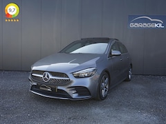 Mercedes-Benz B-klasse - 180 Business Solution AMG Orig. NL / Elek. achterklep / Pano dak / Trekhaak / Climate / Ca