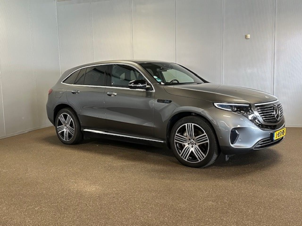 Mercedes-Benz EQC - 400 4 MATIC Bus. Solution Luxury 80 kWh-SOH 94%-TREKHAAK-KEYLESS-COMPLEET - AutoWereld.nl