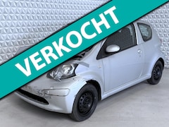Toyota Aygo - 1.0-12V + 74.000km *SCHADE* (2008)