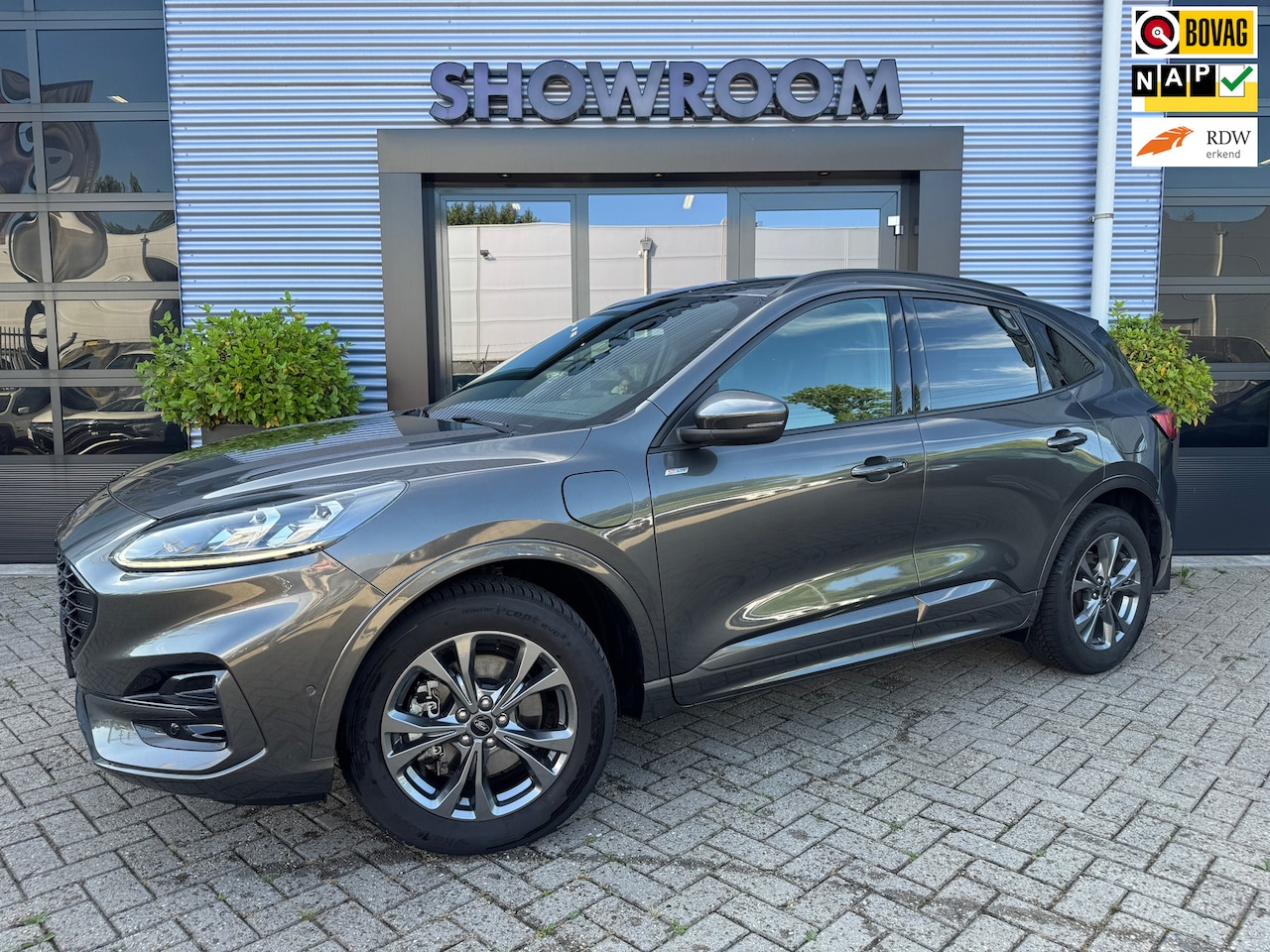 Ford Kuga - 2.5 PHEV ST-Line X Stoel & Stuurverwarming|B&O|Applecarplay - AutoWereld.nl