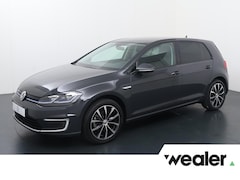 Volkswagen e-Golf - E-DITION | 136 PK | Multifunctioneel stuurwiel | Navigatiesysteem | Parkeersensoren voor e
