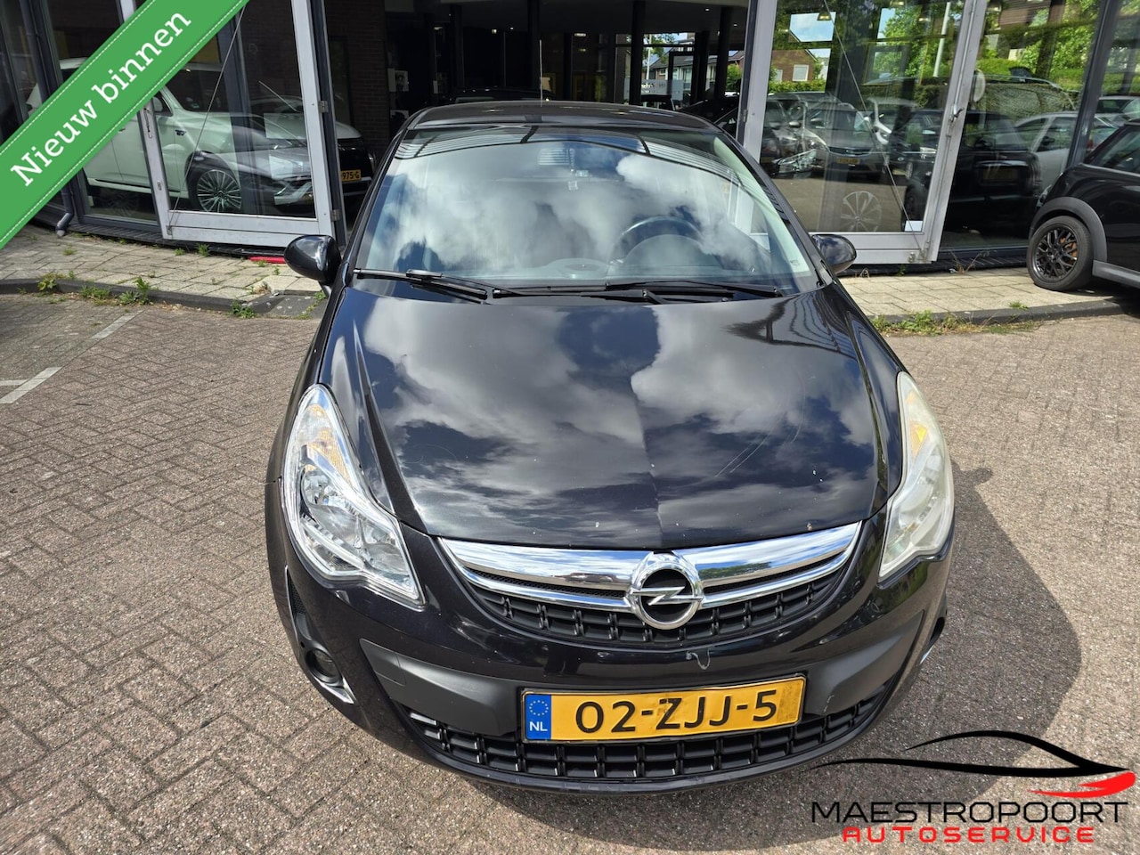 Opel Corsa - 1.2 Anniversay Edition - AutoWereld.nl