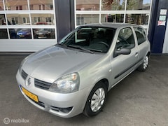 Renault Clio - 1.2 Campus Accès/NAP/Nieuw Apk