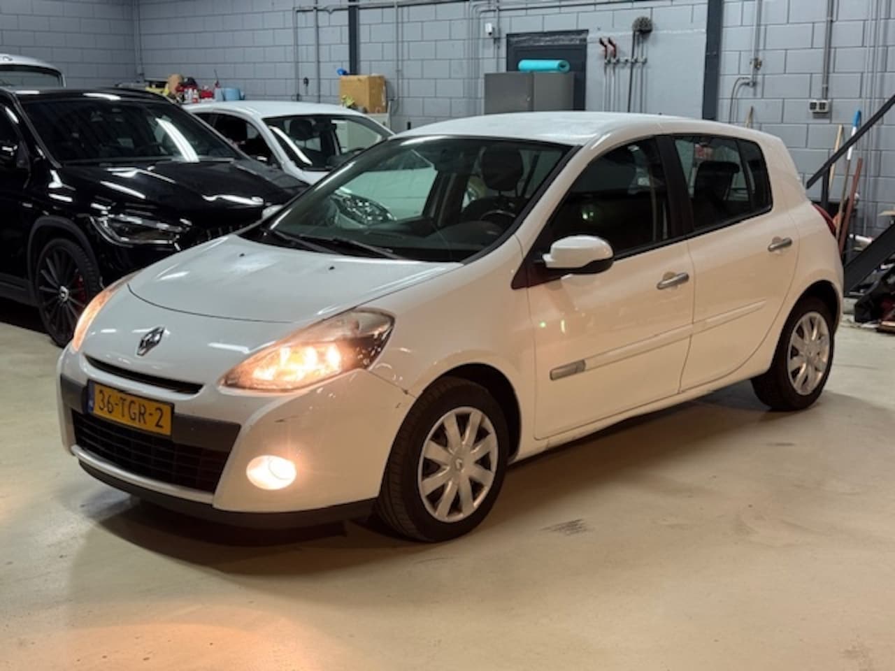 Renault Clio - 1.5 dCi 88PK Airco 5 Deurs - AutoWereld.nl