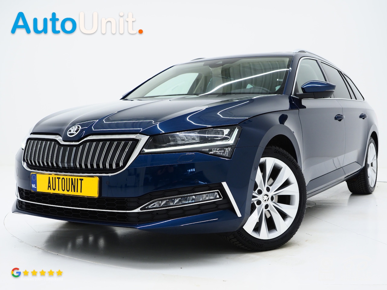 Skoda Superb Combi - 1.4 TSI iV 218PK | Panoramadak | Trekhaak | Canton | 360 | Keyless | Adaptive Cruise | Car - AutoWereld.nl