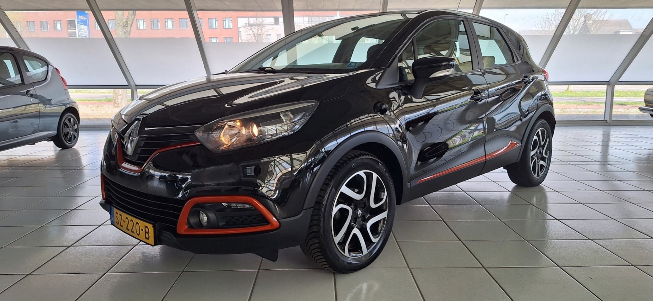 Renault Captur - 0.9 TCe Dynamique 0.9 TCe Dynamique, navi/bluetooth/cruise/keyless - AutoWereld.nl