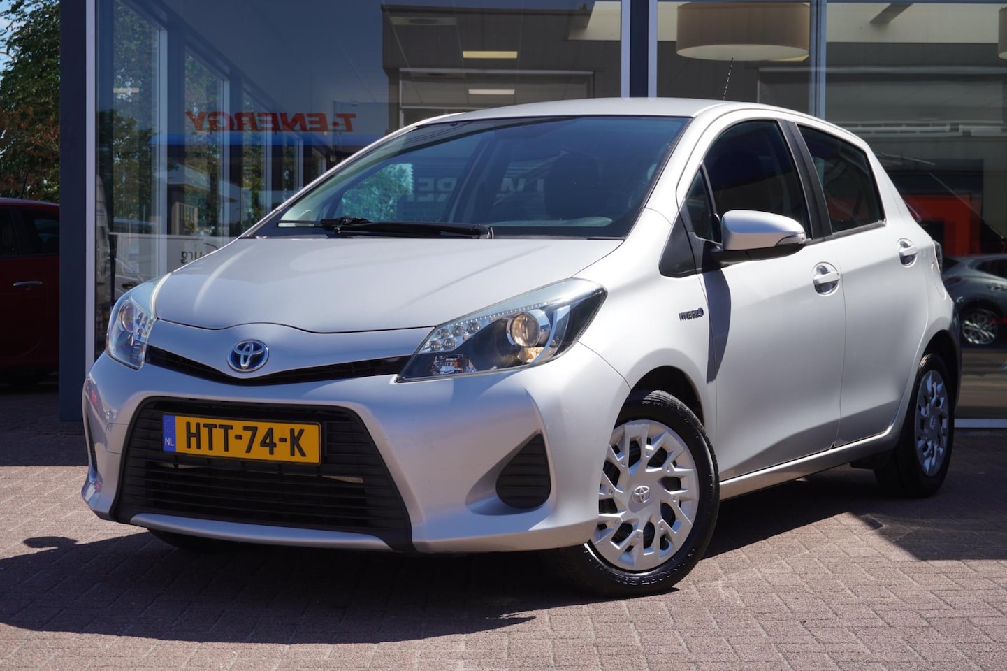 Toyota Yaris - 1.5 Full Hybrid Aspiration | Automaat | 5deurs | Airco | Camera | Elek. Pakket | Inruil mo - AutoWereld.nl