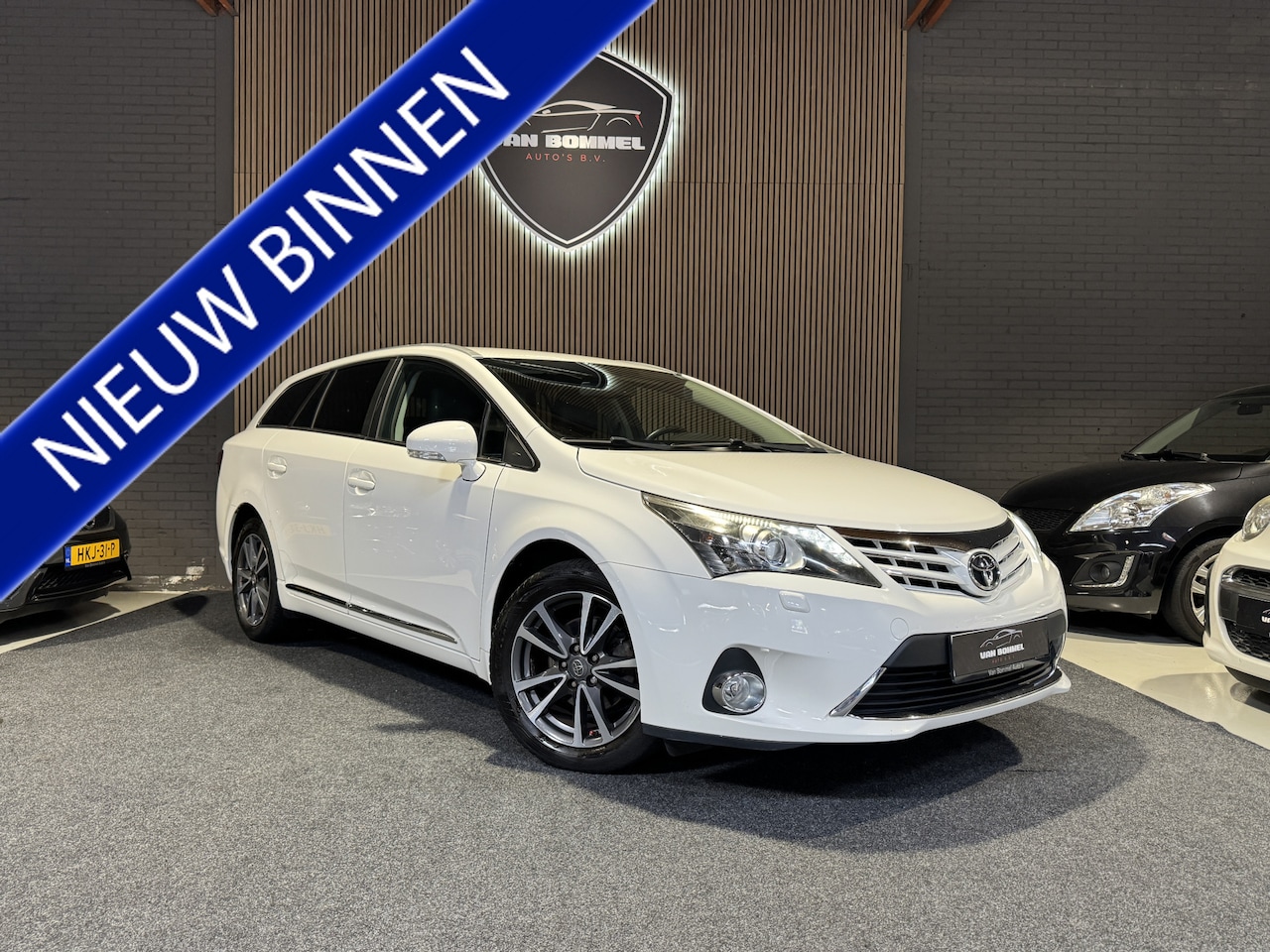 Toyota Avensis Wagon - 1.8 VVTi Dynamic Business Limited ClimaC.CruiseC.Navi.Pdc.ElecPakket.LMV!!! - AutoWereld.nl