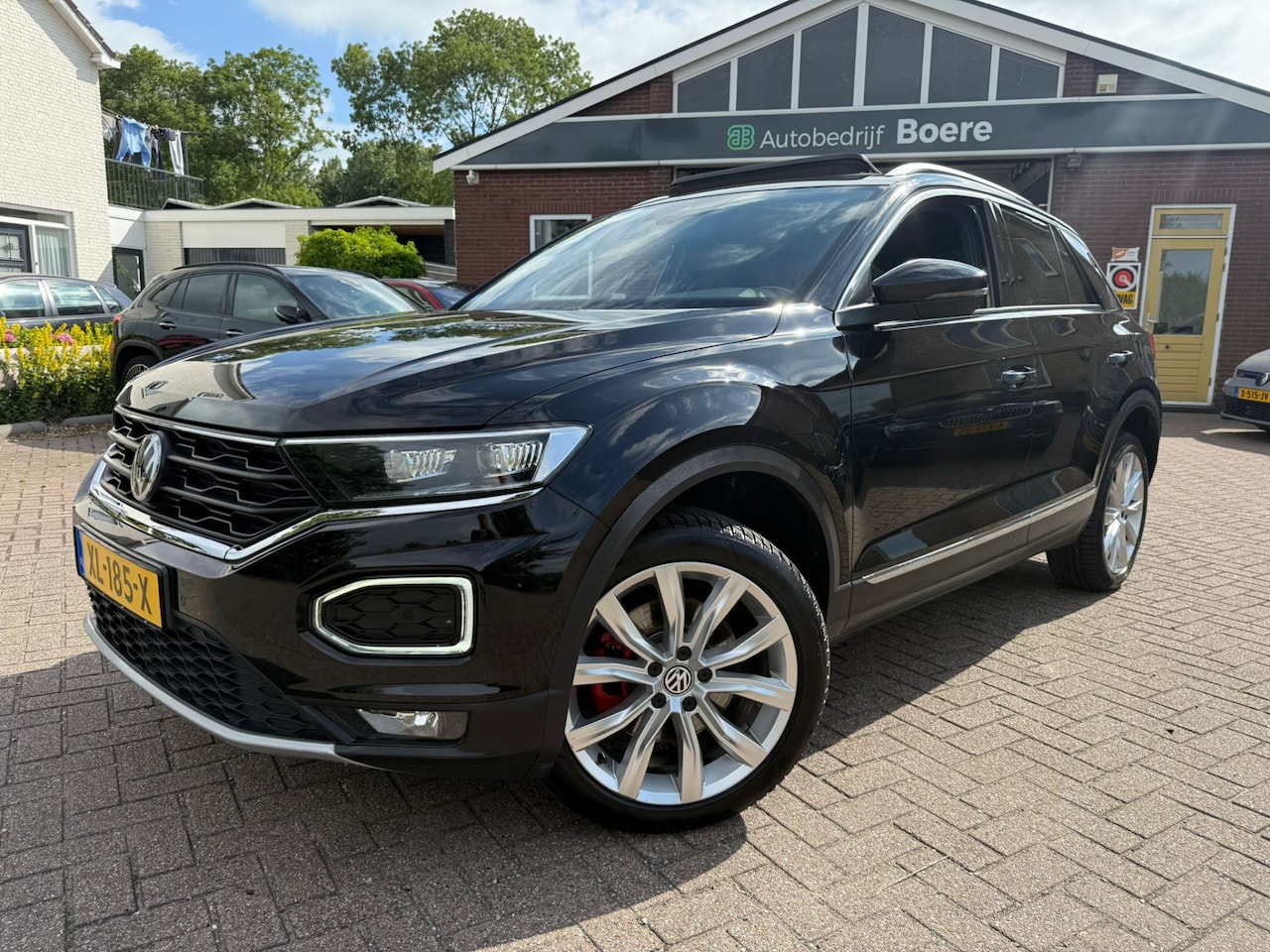 Volkswagen T-Roc - 1.5 TSI Sport Panoramadak, 18''Lmv, Virt Display, Led - AutoWereld.nl