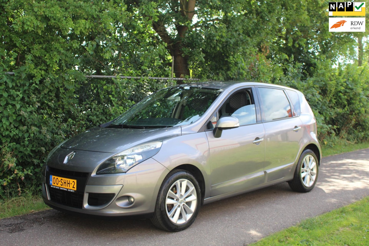 Renault Scénic - 1.6 Parisiènne 1.6 Parisiènne - AutoWereld.nl