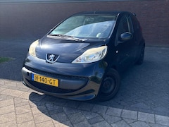 Peugeot 107 - 1.0-12V XR Met Nieuwe Apk
