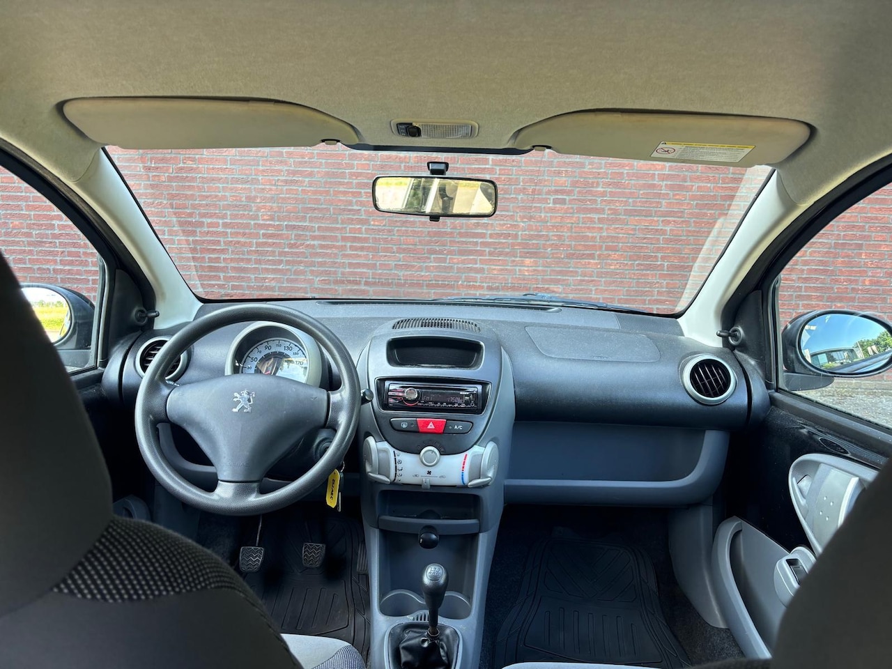 Peugeot 107 - 1.0-12V XR Met Nieuwe Apk - AutoWereld.nl