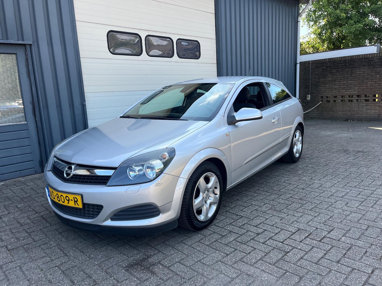 Opel Astra GTC - 1.4 Business 2008 AIRCO APK - AutoWereld.nl