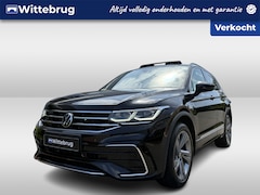 Volkswagen Tiguan - 1.4 TSI eHybrid 245pk DSG R-Line / Panoramadak / Leer / Elek Zwenkbare Trekhaak / Elek Ach