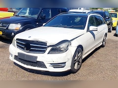 Mercedes-Benz C-klasse - 250 CDI Avantgarde Edition *Werkende AIRCO * Rechts gestuurd * Voorschade Bj. 2014 Motor 1