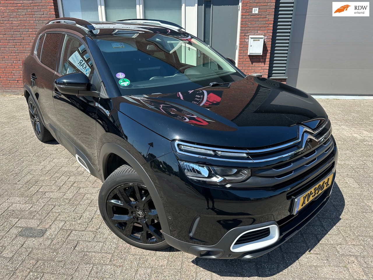 Citroën C5 Aircross - 1.2 PureTech Feel / Leder / Camera / Navi / Carplay / PDC - AutoWereld.nl