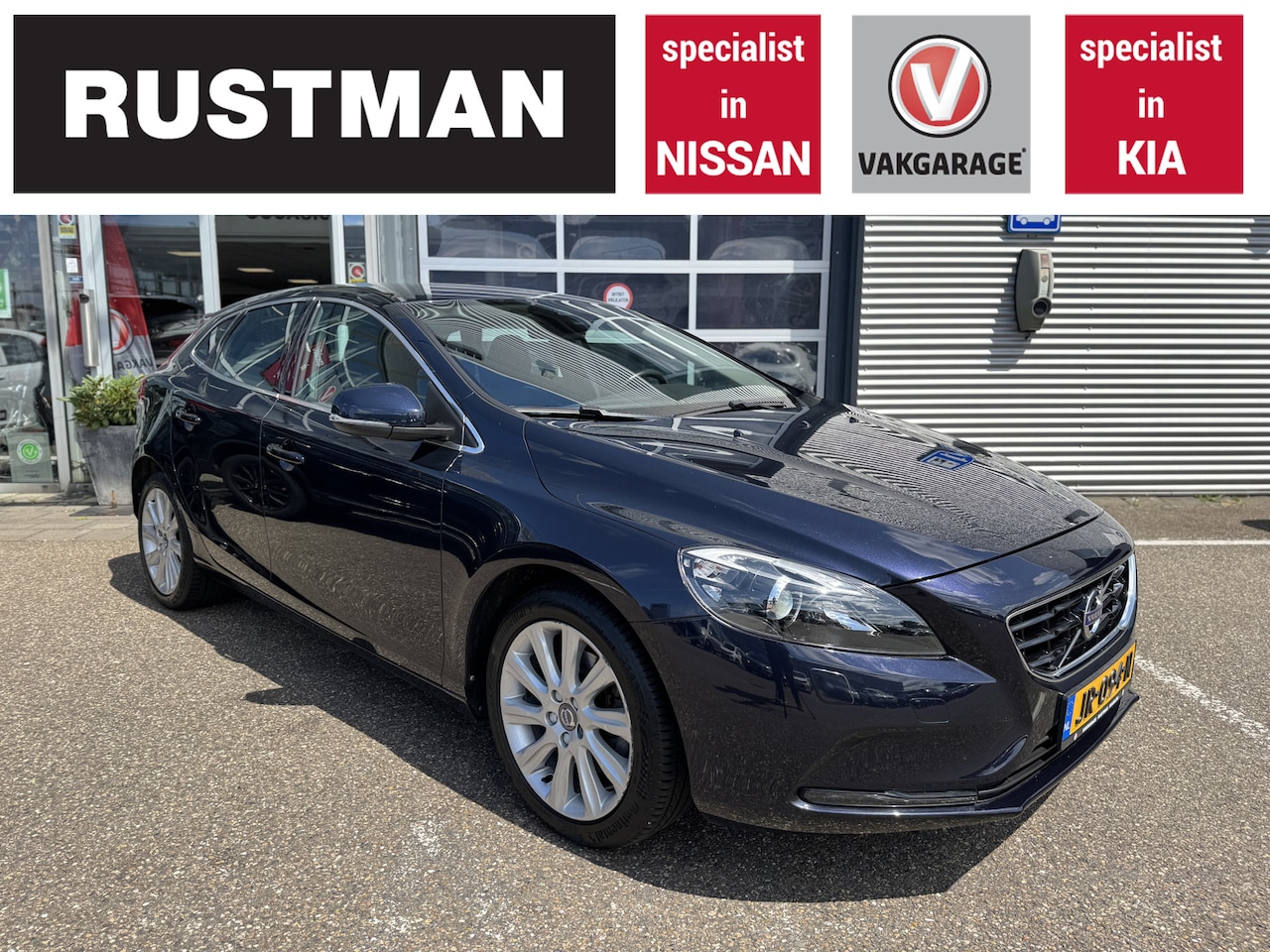 Volvo V40 - 2.0 T3 Momentum Trekhaak - AutoWereld.nl