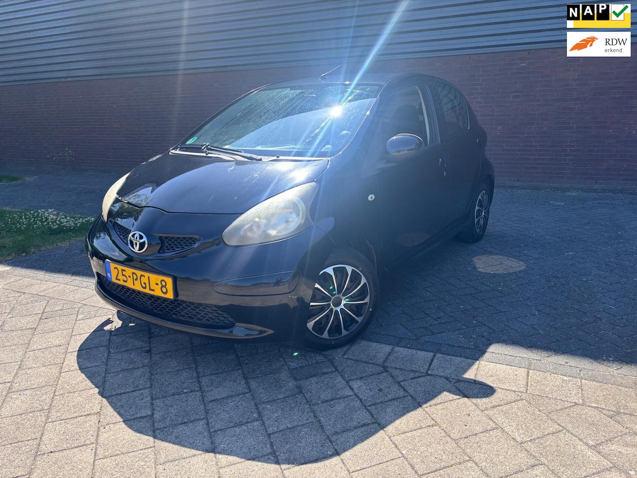 Toyota Aygo - 1.0-12V XR Met Nieuwe Apk - AutoWereld.nl