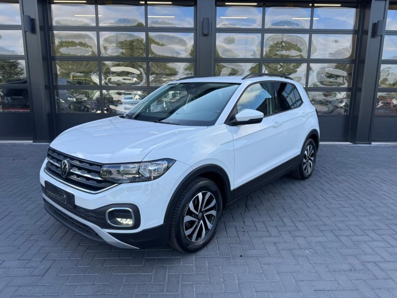 Volkswagen T-Cross - 1.0 TSI Active - AutoWereld.nl