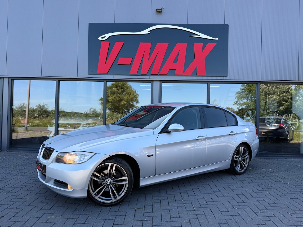 BMW 3-serie - 318i Executive Climate Cruise Pdc Multimedia - AutoWereld.nl