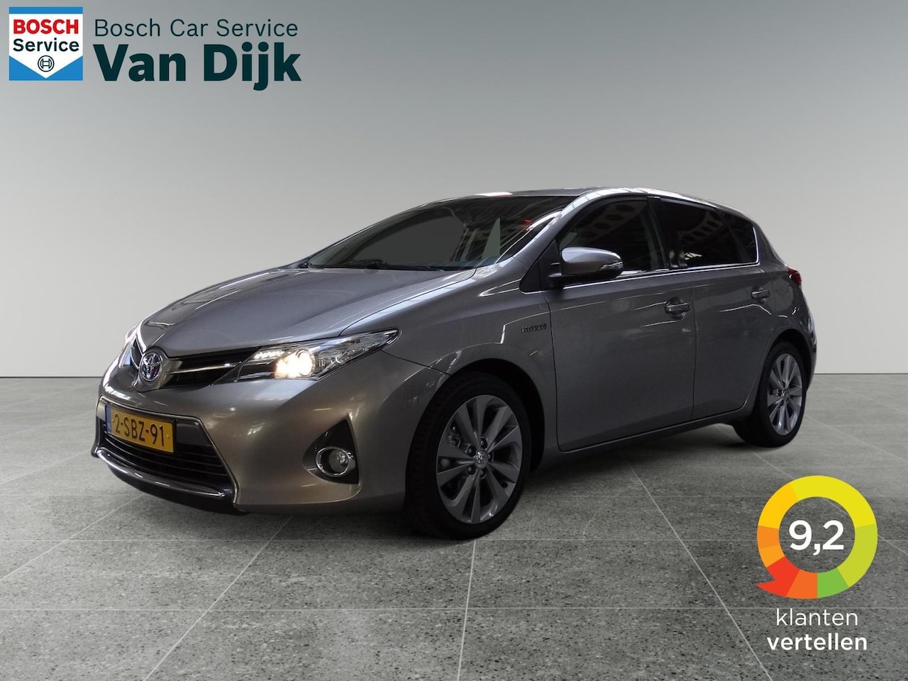 Toyota Auris - 1.8 Hybrid Dynamic / Dealer onderhouden - AutoWereld.nl