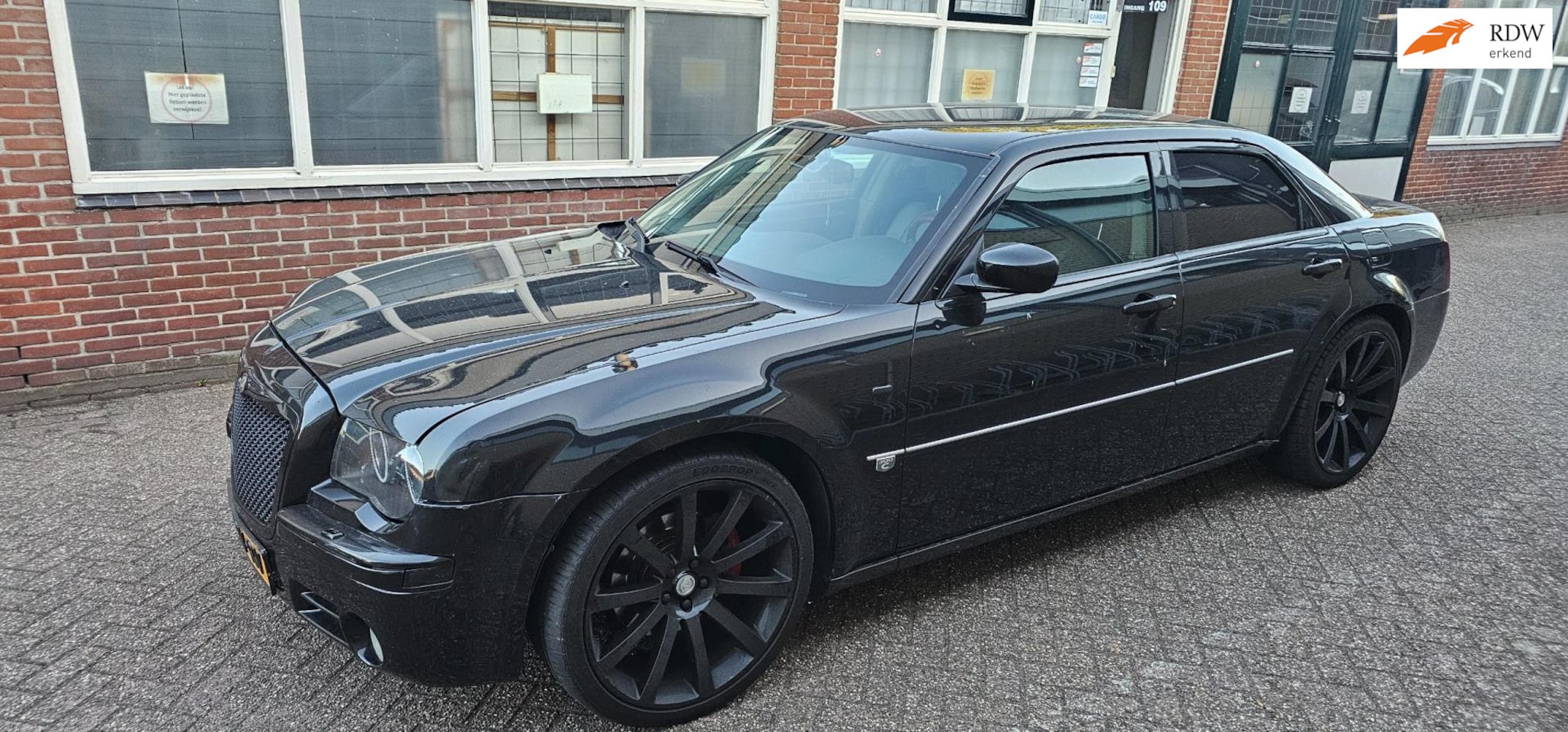 Chrysler 300C - 5.7 V8 HEMI met werk - AutoWereld.nl