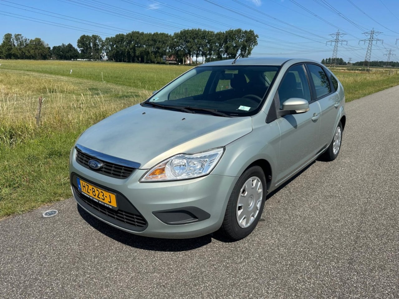 Ford Focus - 1.6 Trend AIRCO | TREKHAAK | ONDERHOUDSBOEKJE ! - AutoWereld.nl