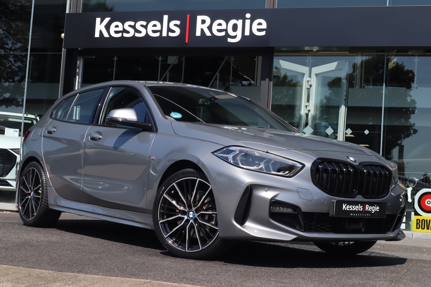 BMW 1-serie - 120i M-sport Live Cockpit Led Navi - AutoWereld.nl