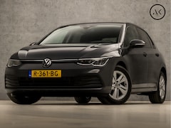 Volkswagen Golf - 1.5 TSI Sportline 150Pk (APPLE CARPLAY, GROOT NAVI, STUUR/STOELVERWARMING, SFEERVERLICHTIN