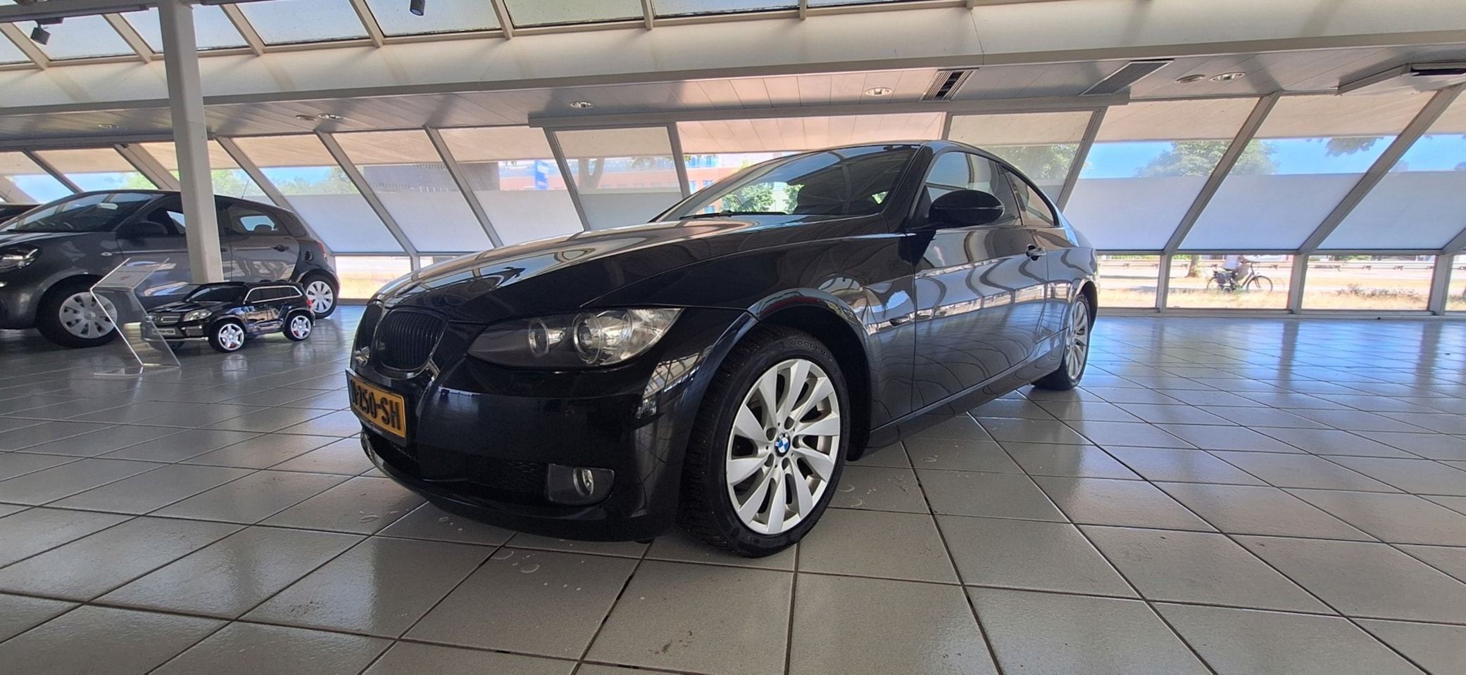 BMW 3-serie Coupé - 320i automaat - AutoWereld.nl