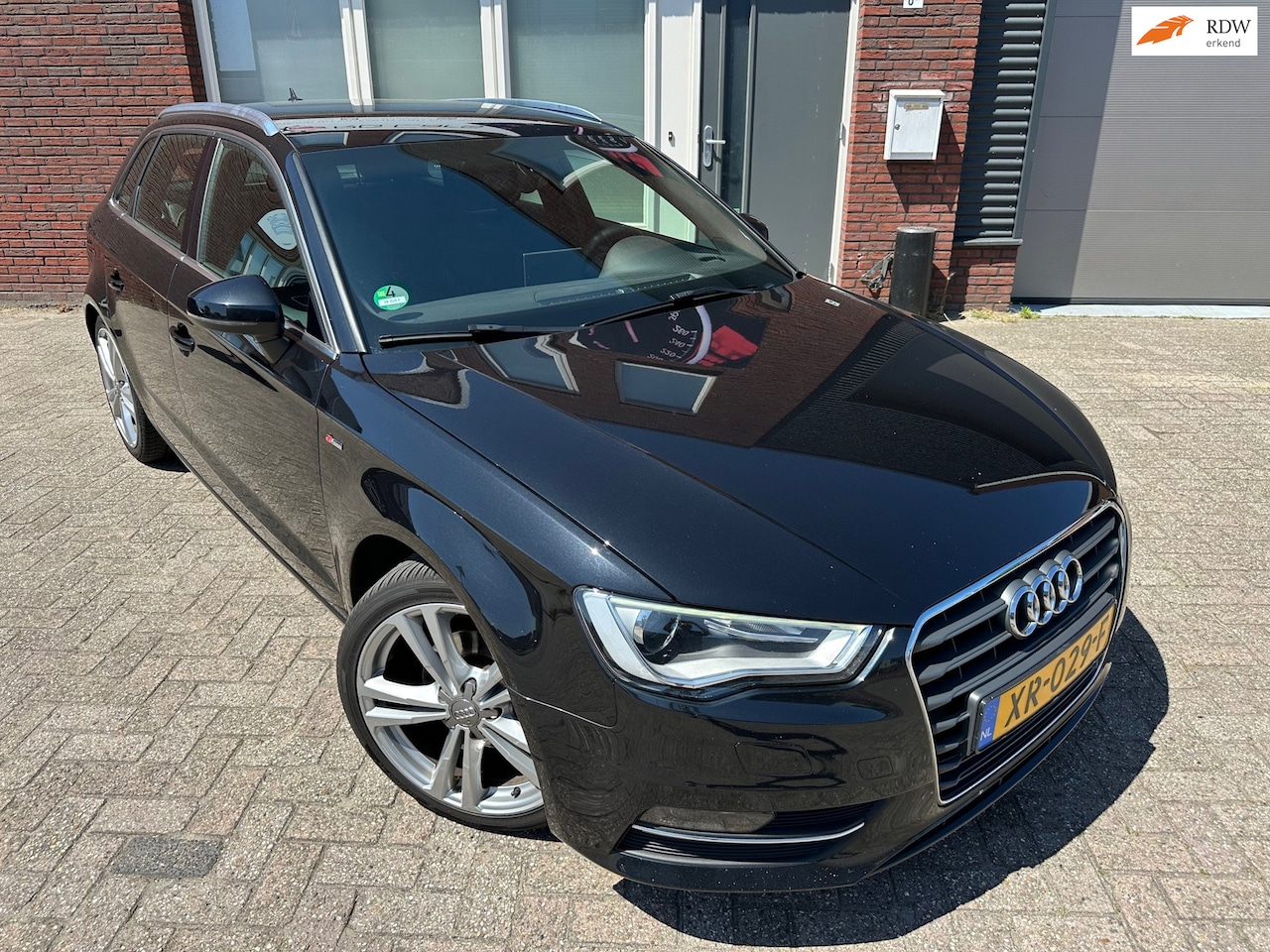 Audi A3 Sportback - 1.4 TFSI Ambition Pro Line S / Leder / Navi / PDC / Stoelverwarming - AutoWereld.nl