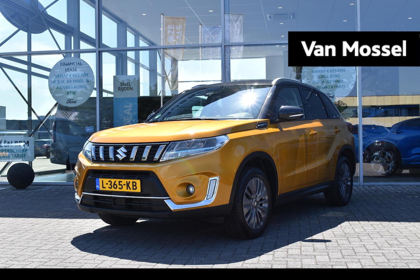 Suzuki Vitara - 1.4 Boosterjet Style Smart Hybrid | Climate Control | Adaptieve Cruise Control | Parkeerse - AutoWereld.nl
