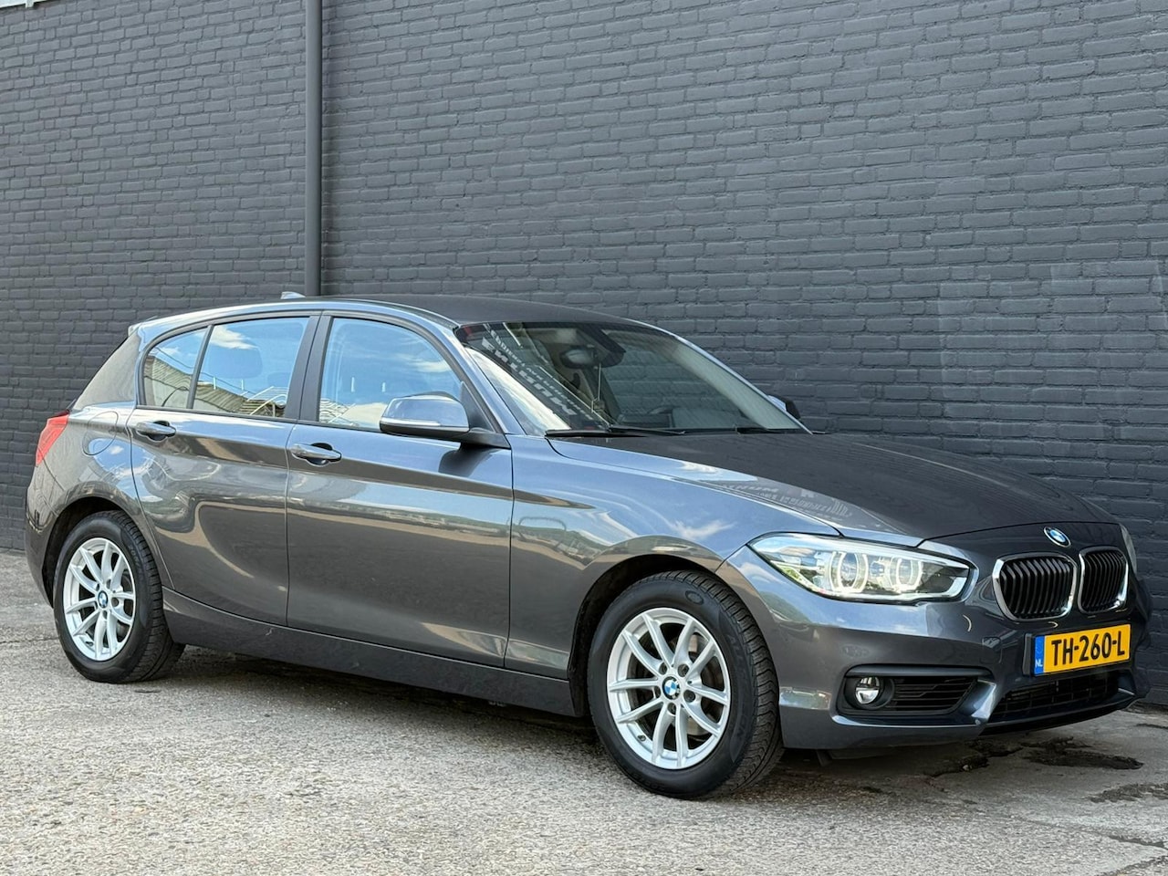 BMW 1-serie - 118i Corporate Lease Executive NAVI | PDC | AIRCO | CRUISE | NWE APK - AutoWereld.nl