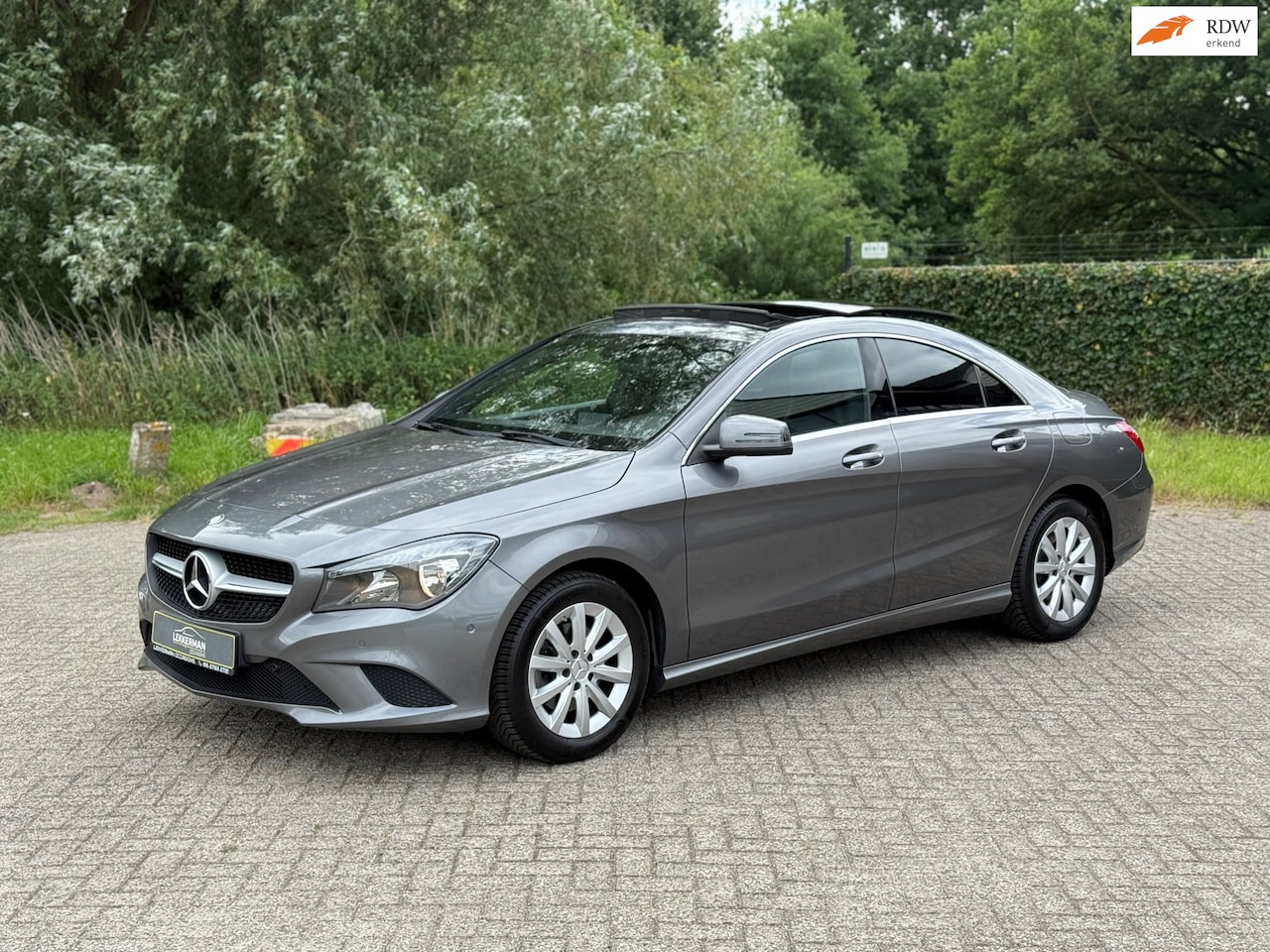 Mercedes-Benz CLA-Klasse - 180 Ambition PANO DAK I PDC I DEALER ONDH I NWE APK I MOOI - AutoWereld.nl