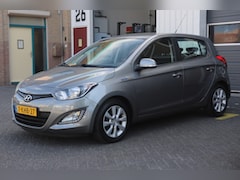 Hyundai i20 - 1.2i i-Deal