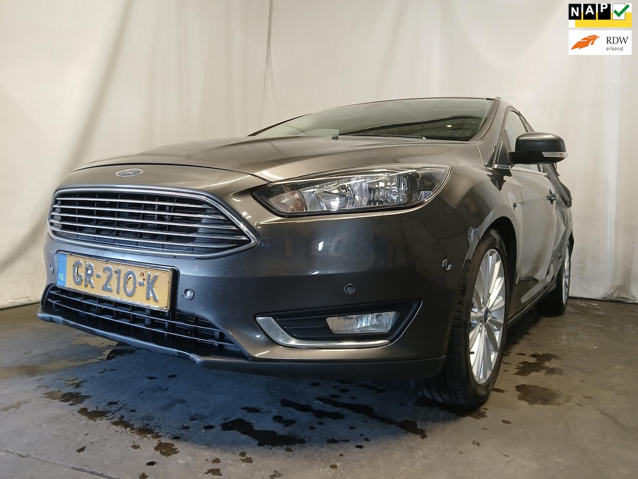 Ford Focus Wagon - 1.0 Titanium Edition SCHADEAUTO!!! - AutoWereld.nl