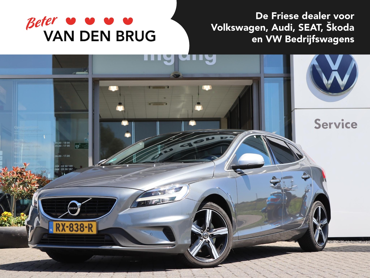Volvo V40 - 2.0 T4 190 pk Business Sport R-Design | Panoramadak | Navigatie | LED | Camera | Bluetooth - AutoWereld.nl