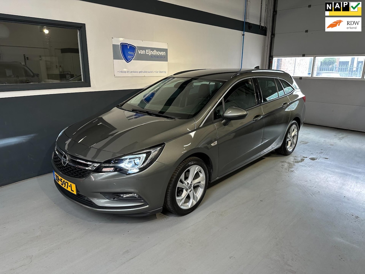 Opel Astra Sports Tourer - 1.0 Innovation Leer|Carplay|Trekh - AutoWereld.nl
