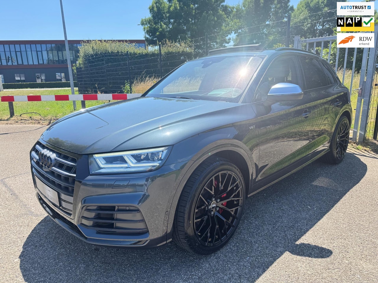 Audi SQ5 - 3.0 TFSI quattro Pro Line Plus Pano 21inch RS Zetels Hud ABT Look - AutoWereld.nl