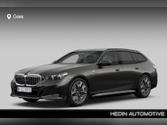BMW 5-serie Touring - 530e M Sport Edition | Comfort Access | Trekhaak met elektrisch wegklapbare kogel | Achter