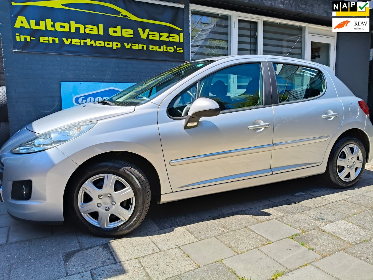 Peugeot 207 - 1.4 VTi XS airco 1e eigenaar - AutoWereld.nl
