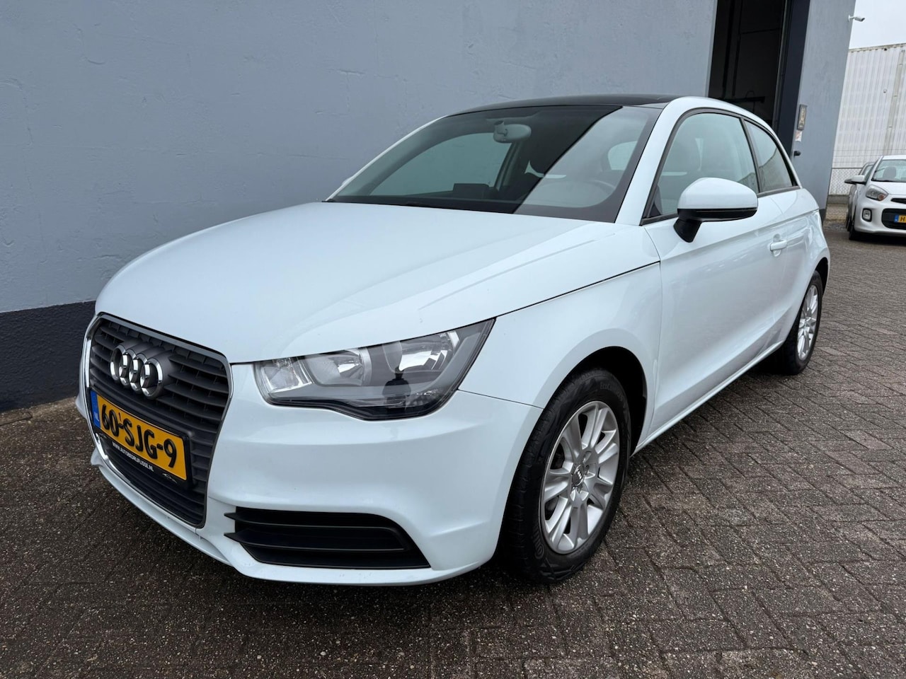 Audi A1 - 1.2 TFSI Attraction Pro Line Business - Panorama Dak - AutoWereld.nl