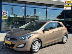 Hyundai i30 - 1.6 GDI i-Motion Plus Airco Cruise Park.Sens NAP NL-Auto Dealeronderhouden