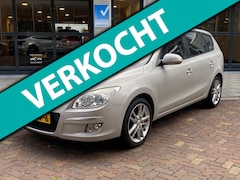 Hyundai i30 CW - 1.6i i-Catcher | AIRCO | LEDER | PDC | LMV | STOELVERWARMING |