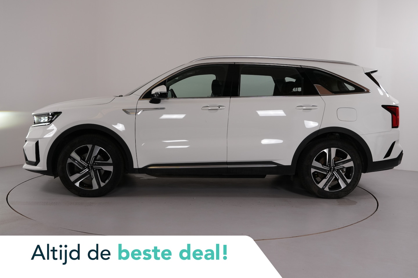 Kia Sorento - 1.6 T-GDI Plug-in Hybrid 4WD ComfortLine 5p. | Trekhaak | Stl. verw. | Camera | Adaptieve - AutoWereld.nl