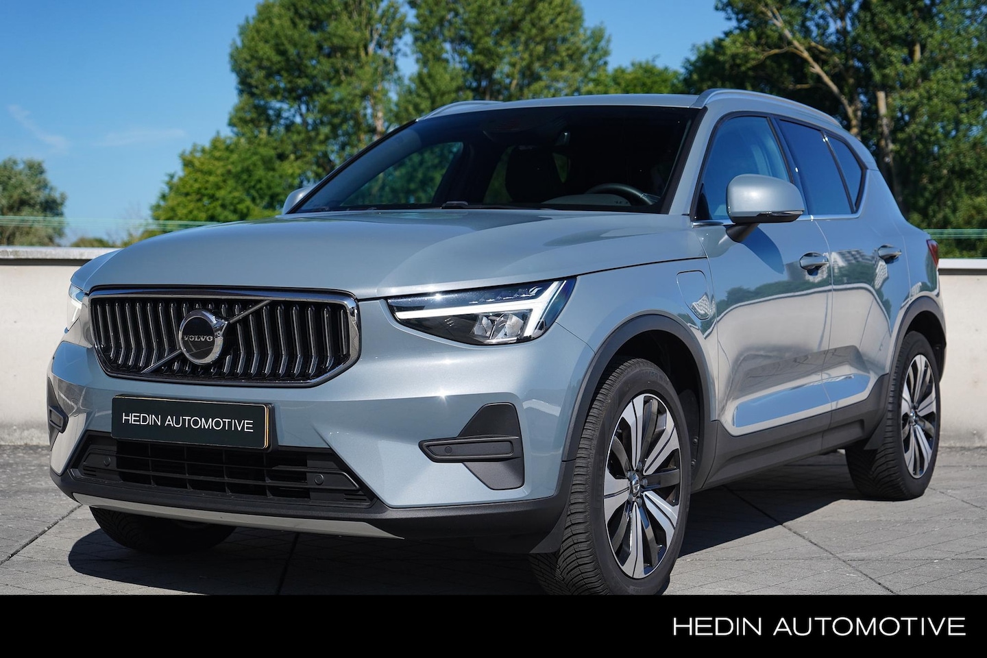 Volvo XC40 - 1.5 T4 Plug-in hybrid Core Bright Keyless entry | Trekhaak | Apple Carplay/Android Auto | - AutoWereld.nl